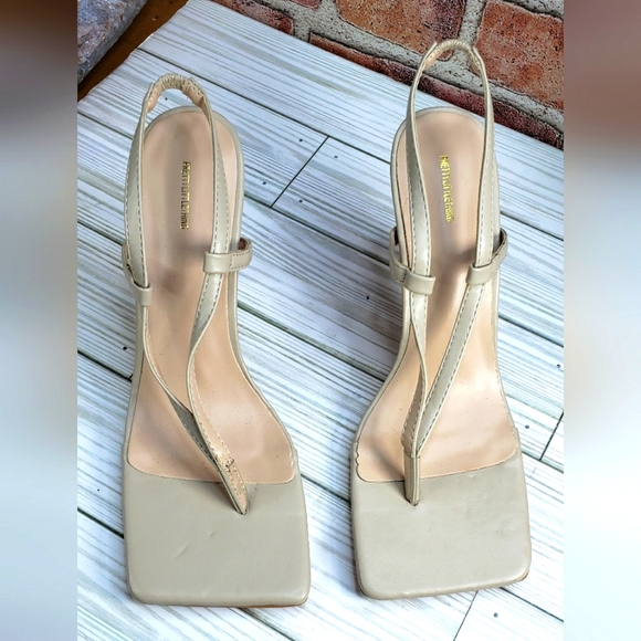PrettyLittleThing beige square-toed heeled sandals size 4 (su104) - Picture 2 of 8